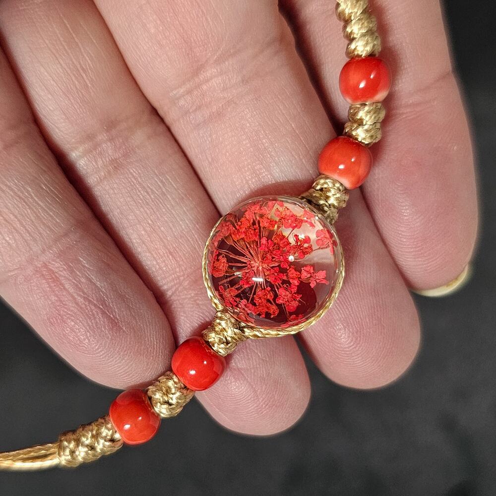 FREE with bundle! Boutique New double glass dome dandelion adjustable bracelet - Picture 2 of 5
